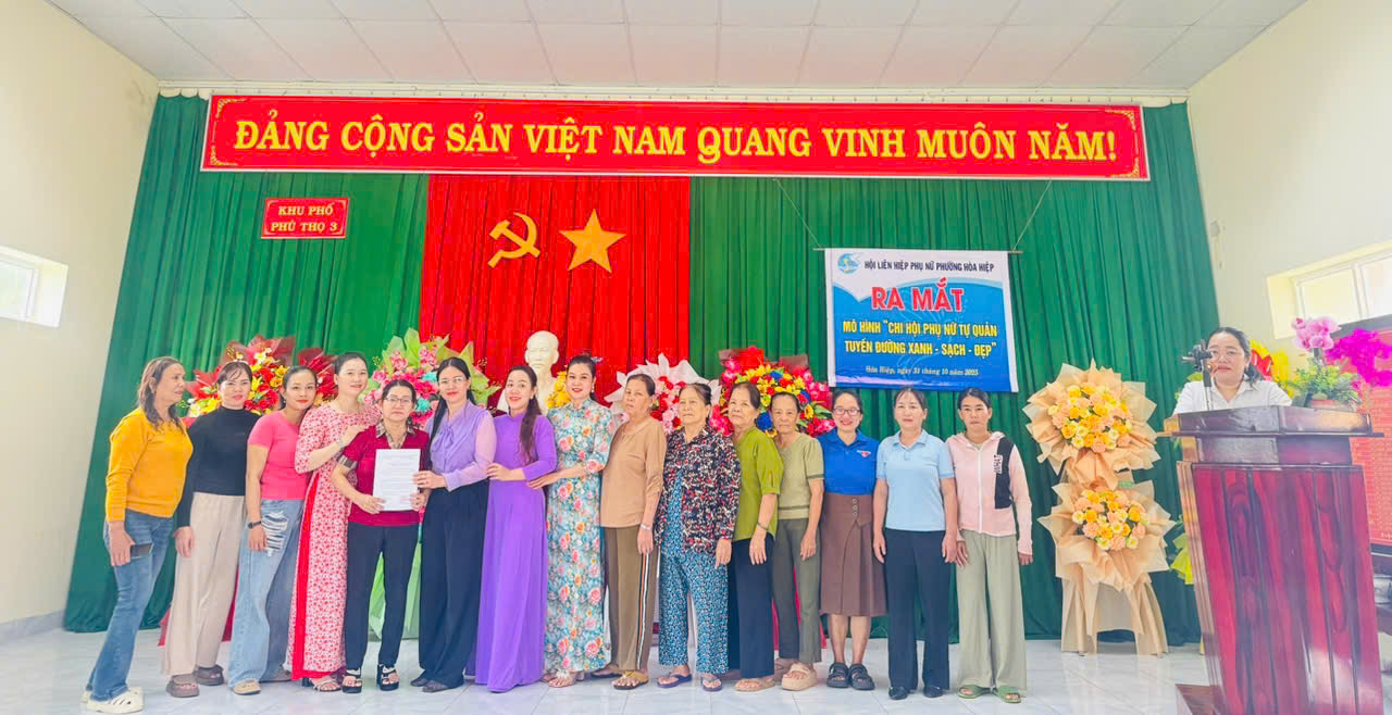 Ra mắt mô hình Chi hội Phụ nữ tự quản tuyến đường xanh – sạch – đẹp